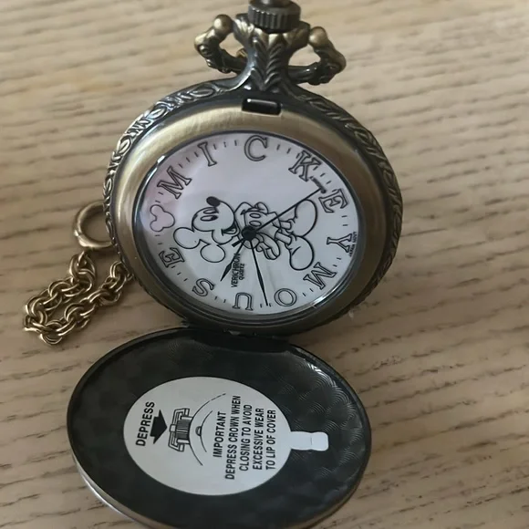 Watch - Picture 2 of 3